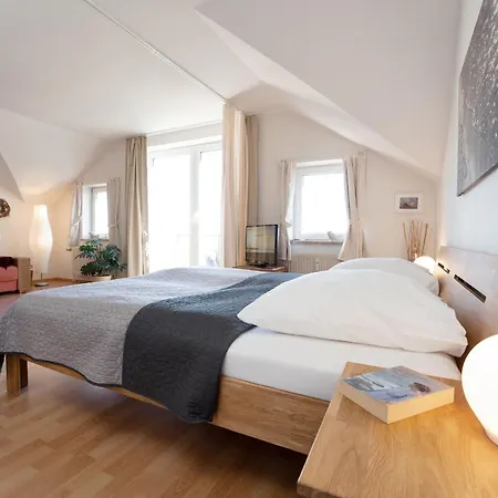 Apartment Kaiserhof 42-44 Duenenrose